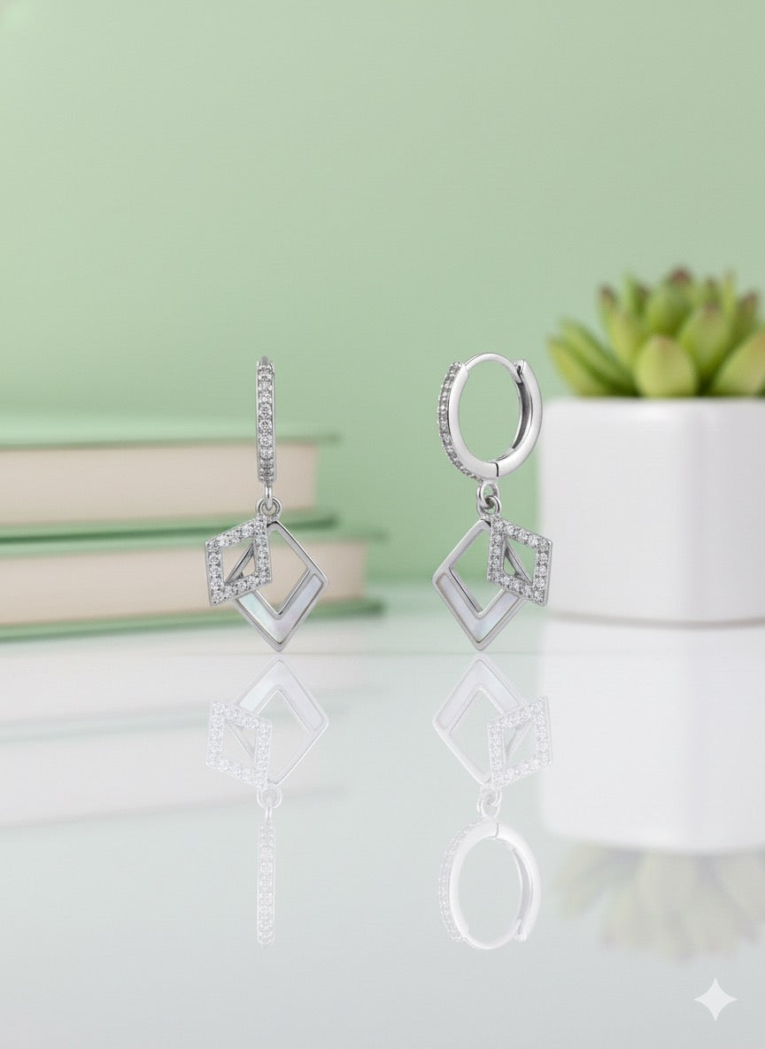 Micro hanging bali white triangle