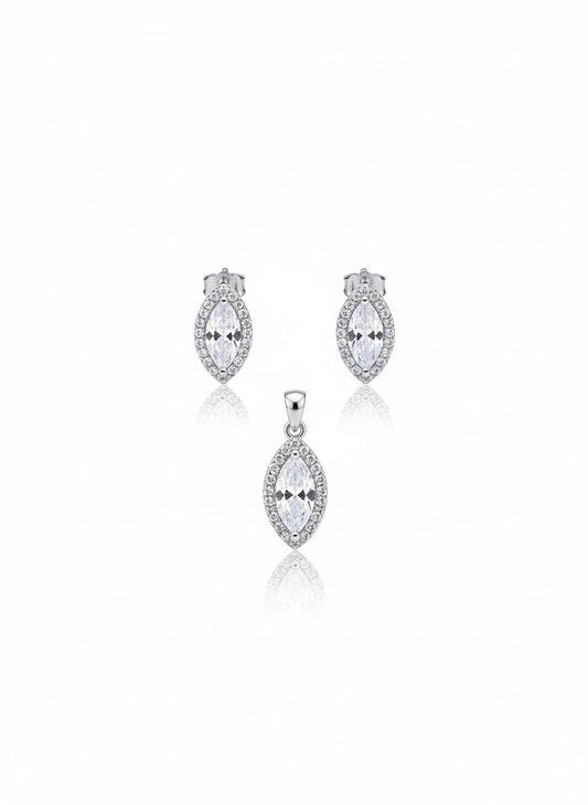 Oval pendant set studded 3 piece