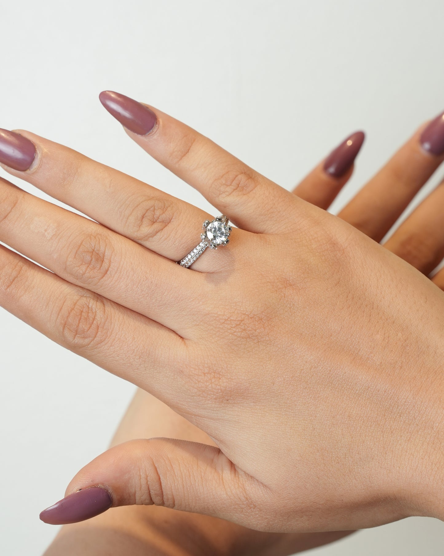 QUEEN SOLITAIRE RING