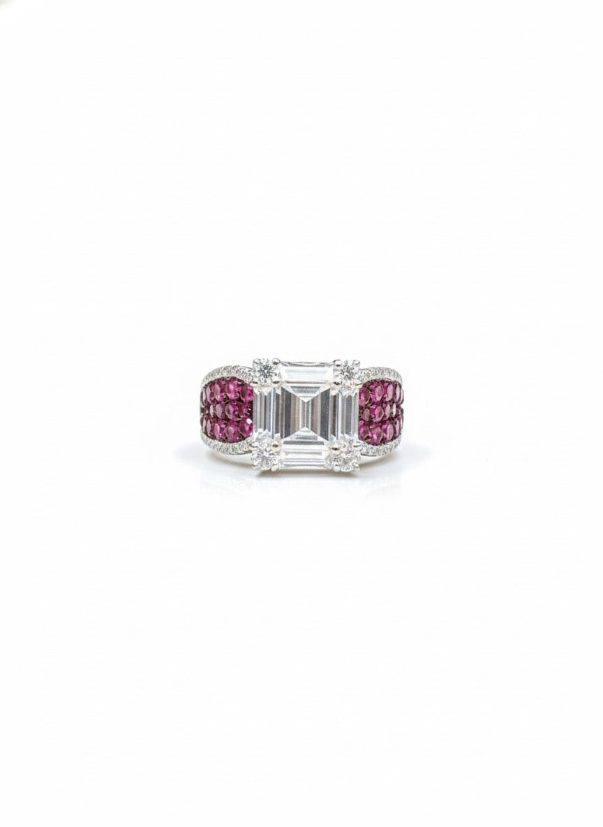 Pink stone designer ring