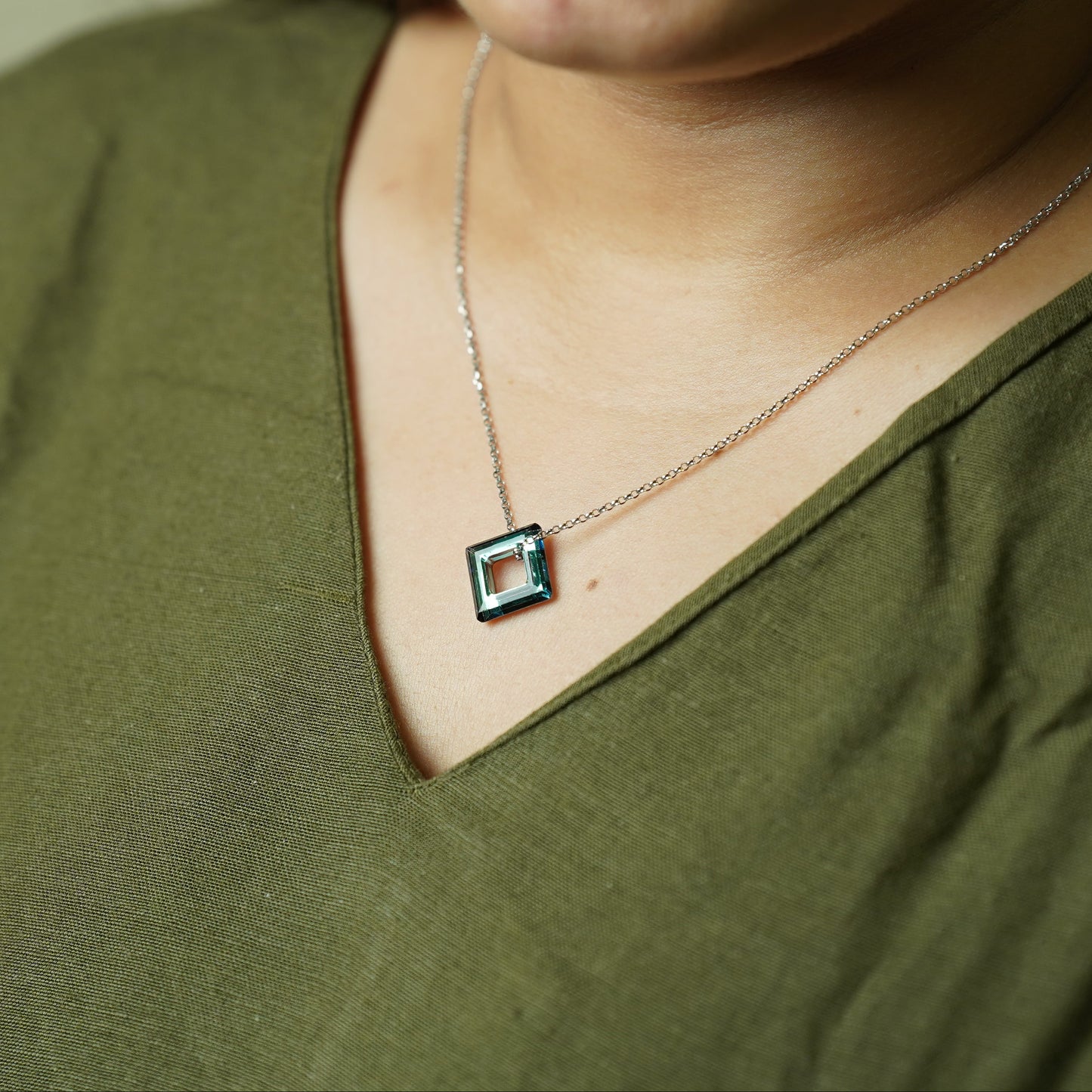 Portal Pendant