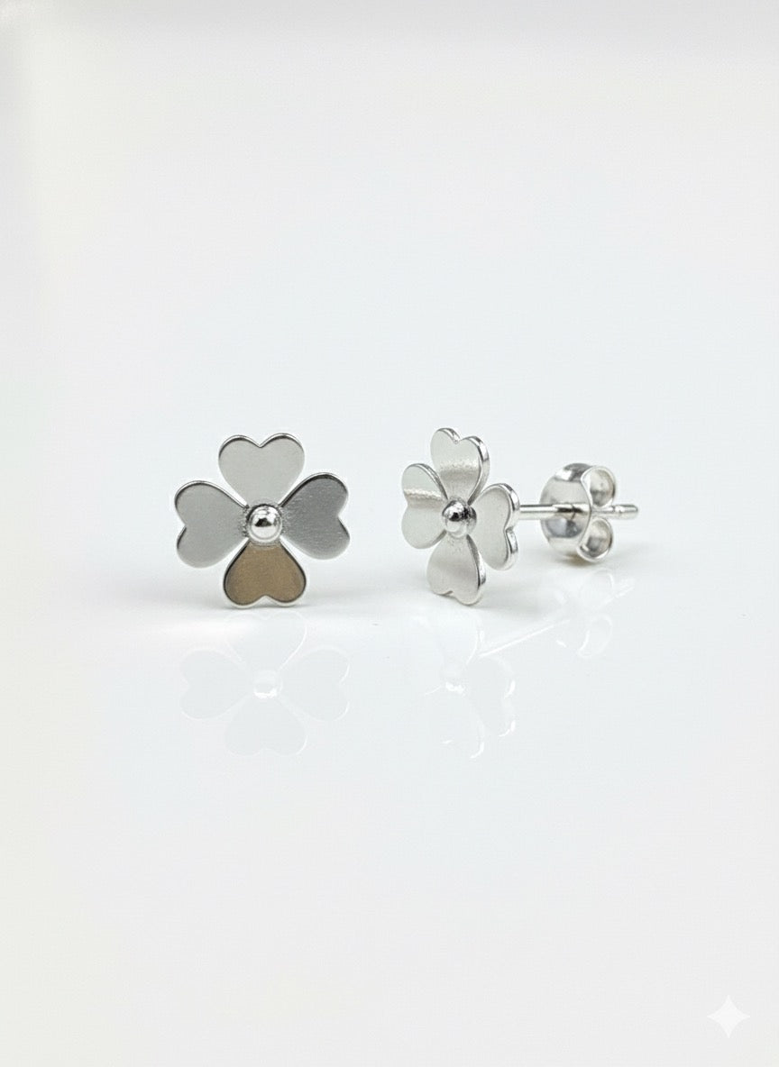 Four petals flower studs