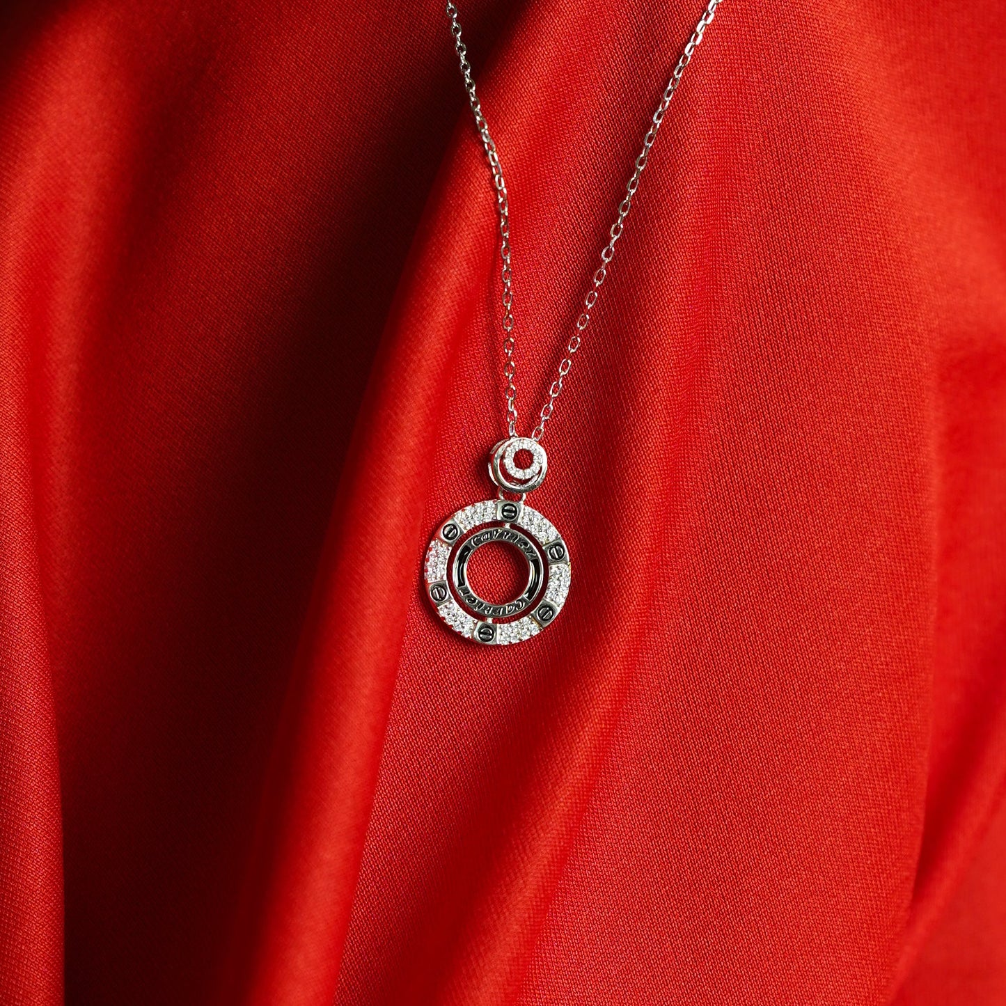 Cartier Chain pendant